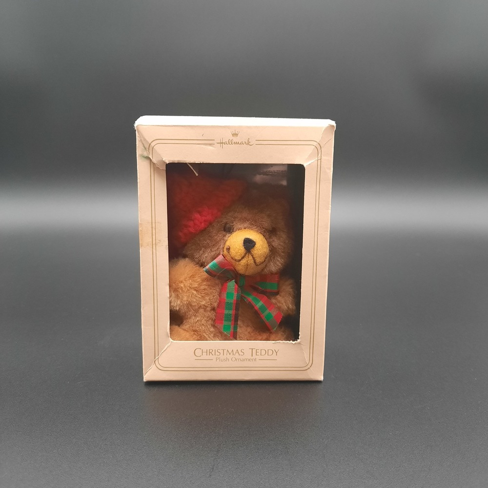 1981 Hallmark Christmas Teddy Plush Ornament in‎ Original Box – Made in Korea